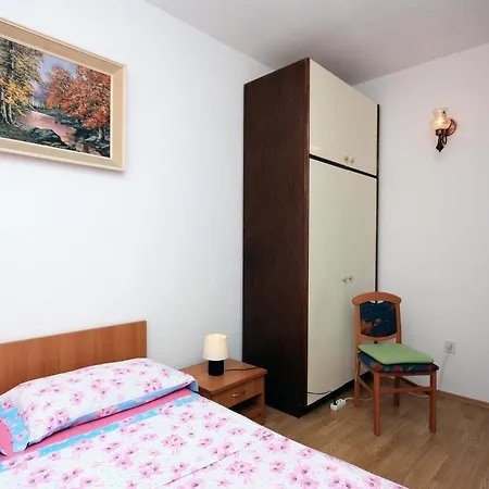 Puntinak 718d Apartamento Selca (Brac)